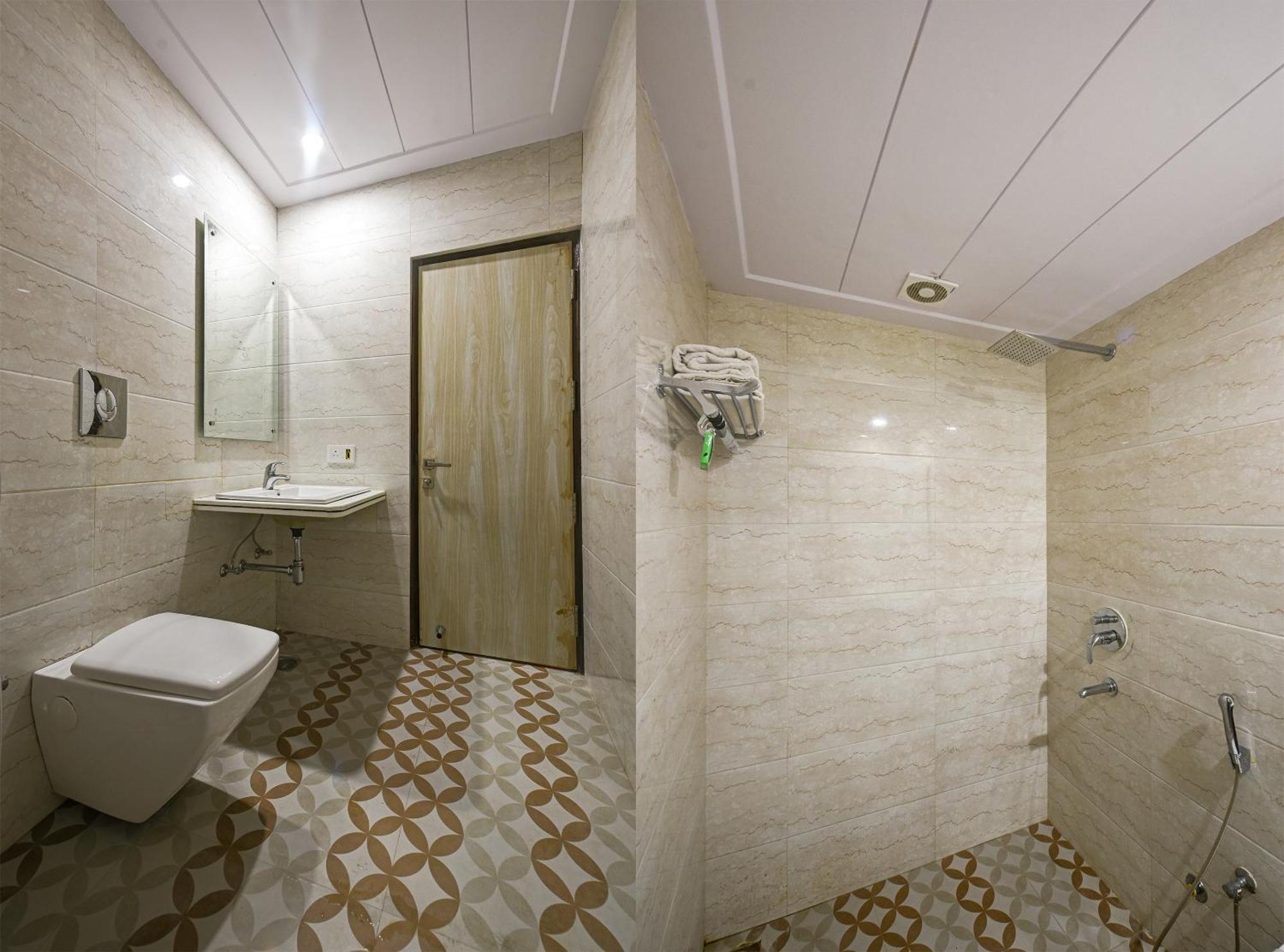 Hotel Geet Deluxe نيودلهي المظهر الخارجي الصورة
