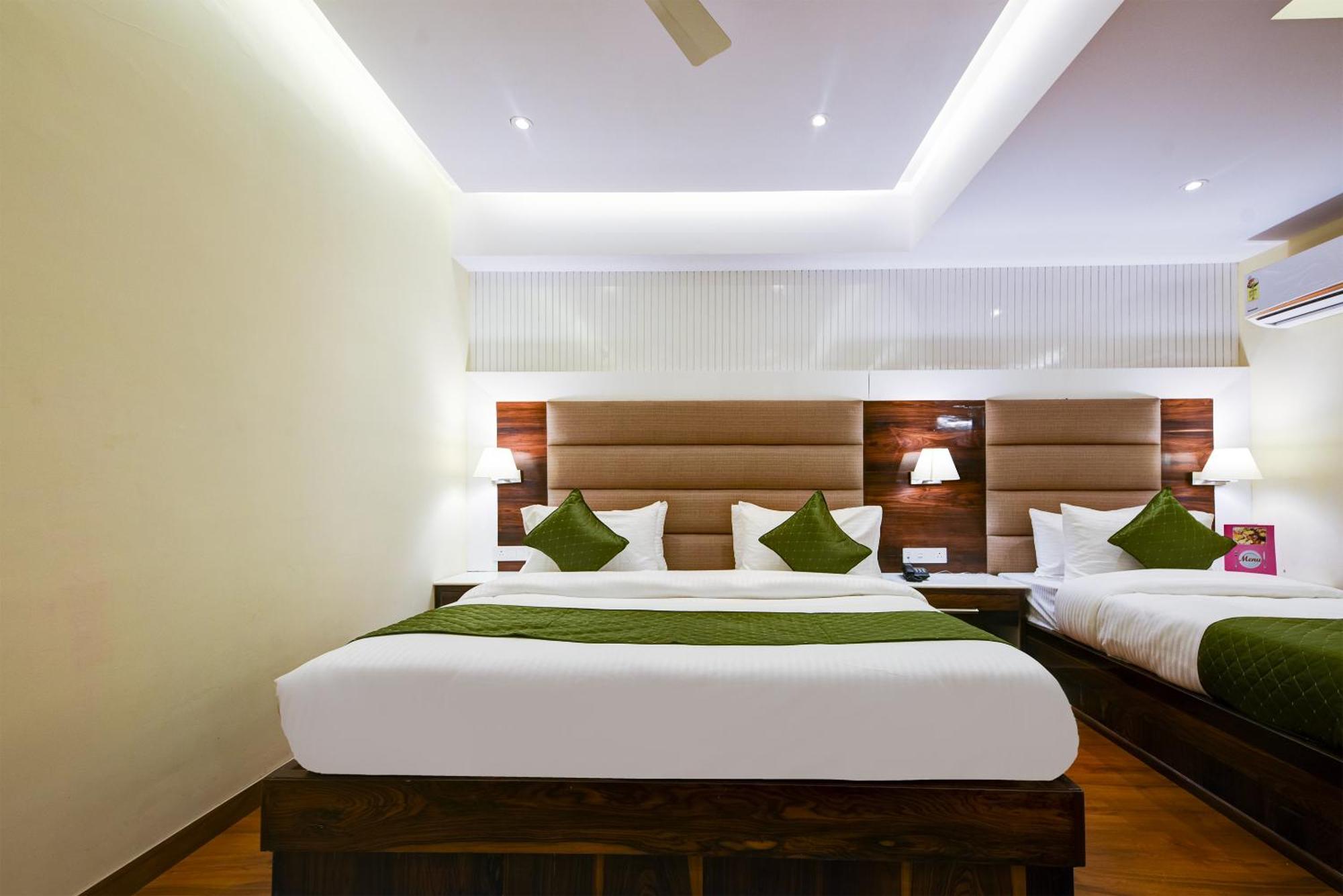 Hotel Geet Deluxe نيودلهي المظهر الخارجي الصورة