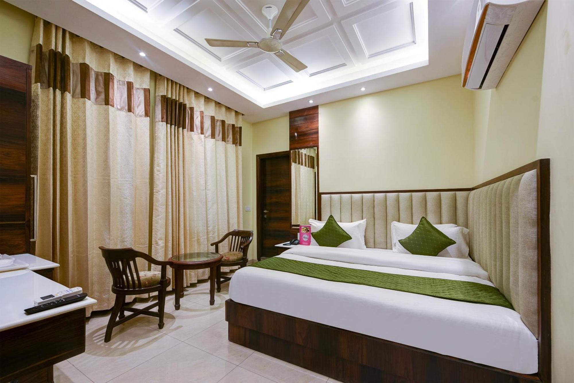 Hotel Geet Deluxe نيودلهي المظهر الخارجي الصورة