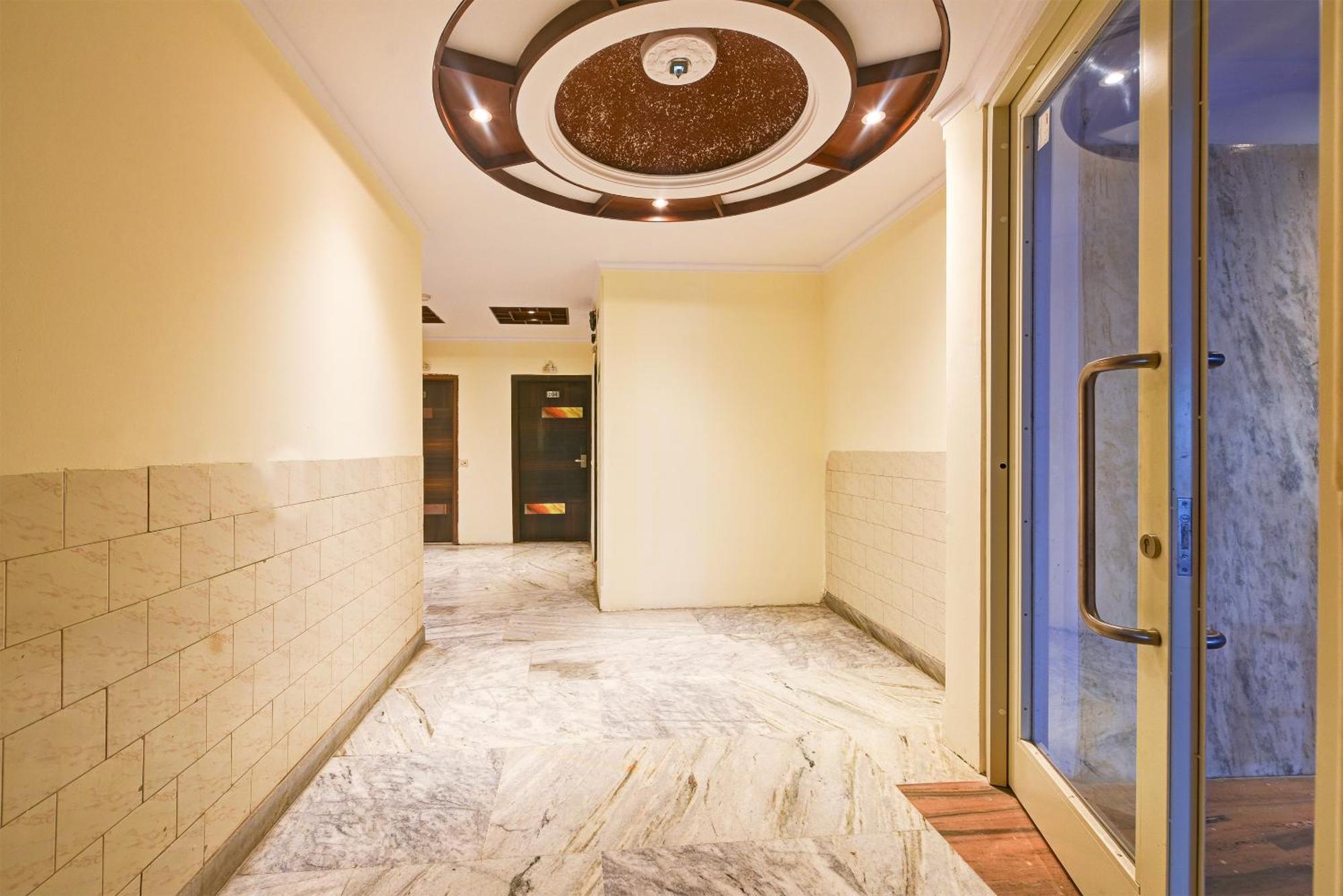 Hotel Geet Deluxe نيودلهي المظهر الخارجي الصورة