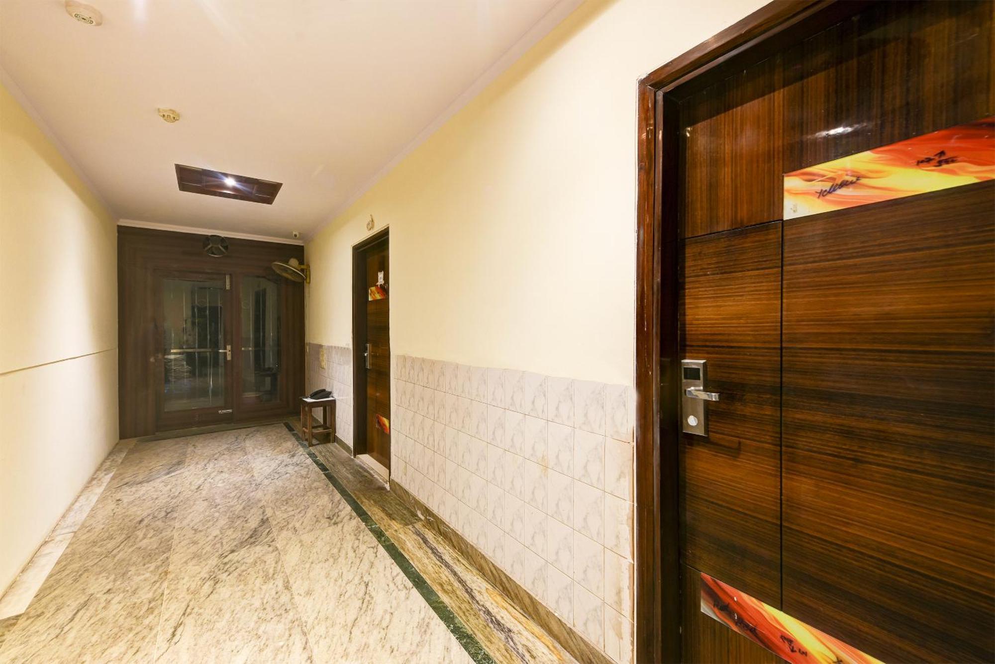 Hotel Geet Deluxe نيودلهي المظهر الخارجي الصورة